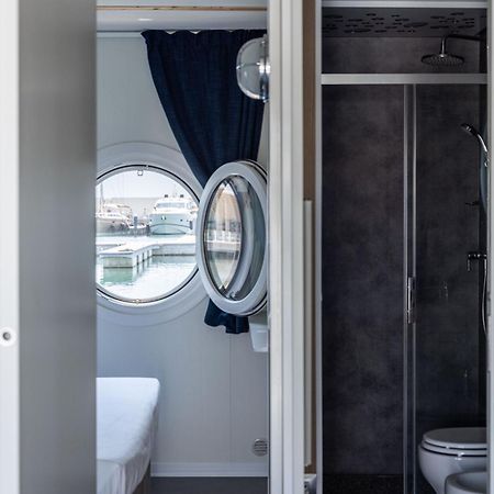 Marina Del Gargano Houseboat Hotel Manfredonia Eksteriør billede