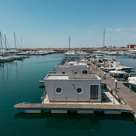 Marina Del Gargano Houseboat Hotel Manfredonia Eksteriør billede