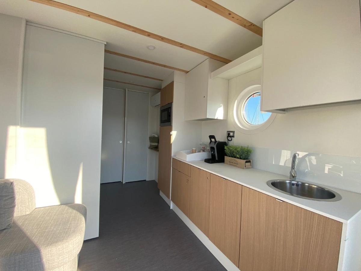 Marina Del Gargano Houseboat Hotel Manfredonia Eksteriør billede