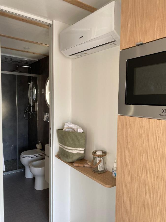 Marina Del Gargano Houseboat Hotel Manfredonia Eksteriør billede