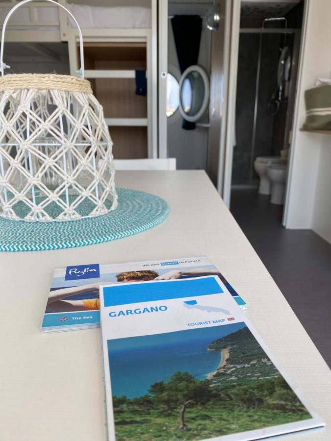 Marina Del Gargano Houseboat Hotel Manfredonia Eksteriør billede