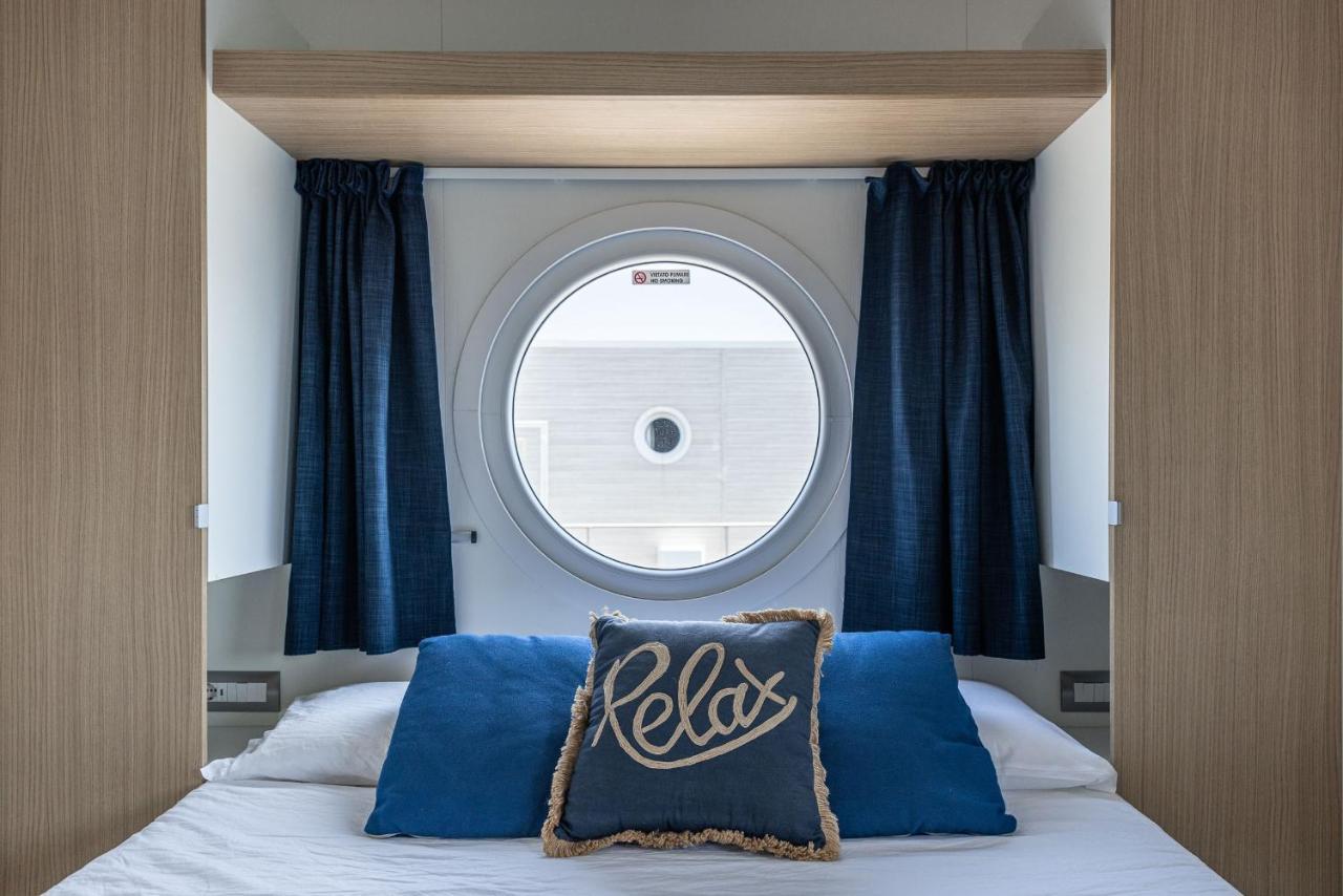 Marina Del Gargano Houseboat Hotel Manfredonia Eksteriør billede