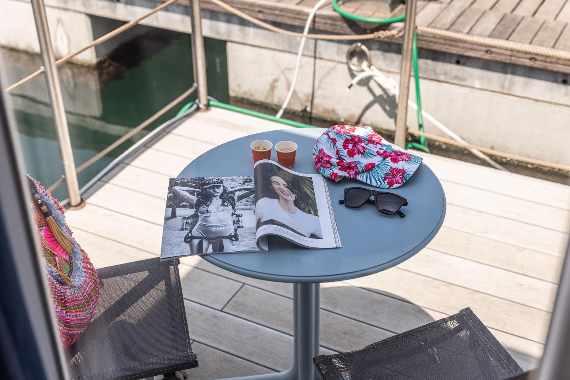Marina Del Gargano Houseboat Hotel Manfredonia Eksteriør billede
