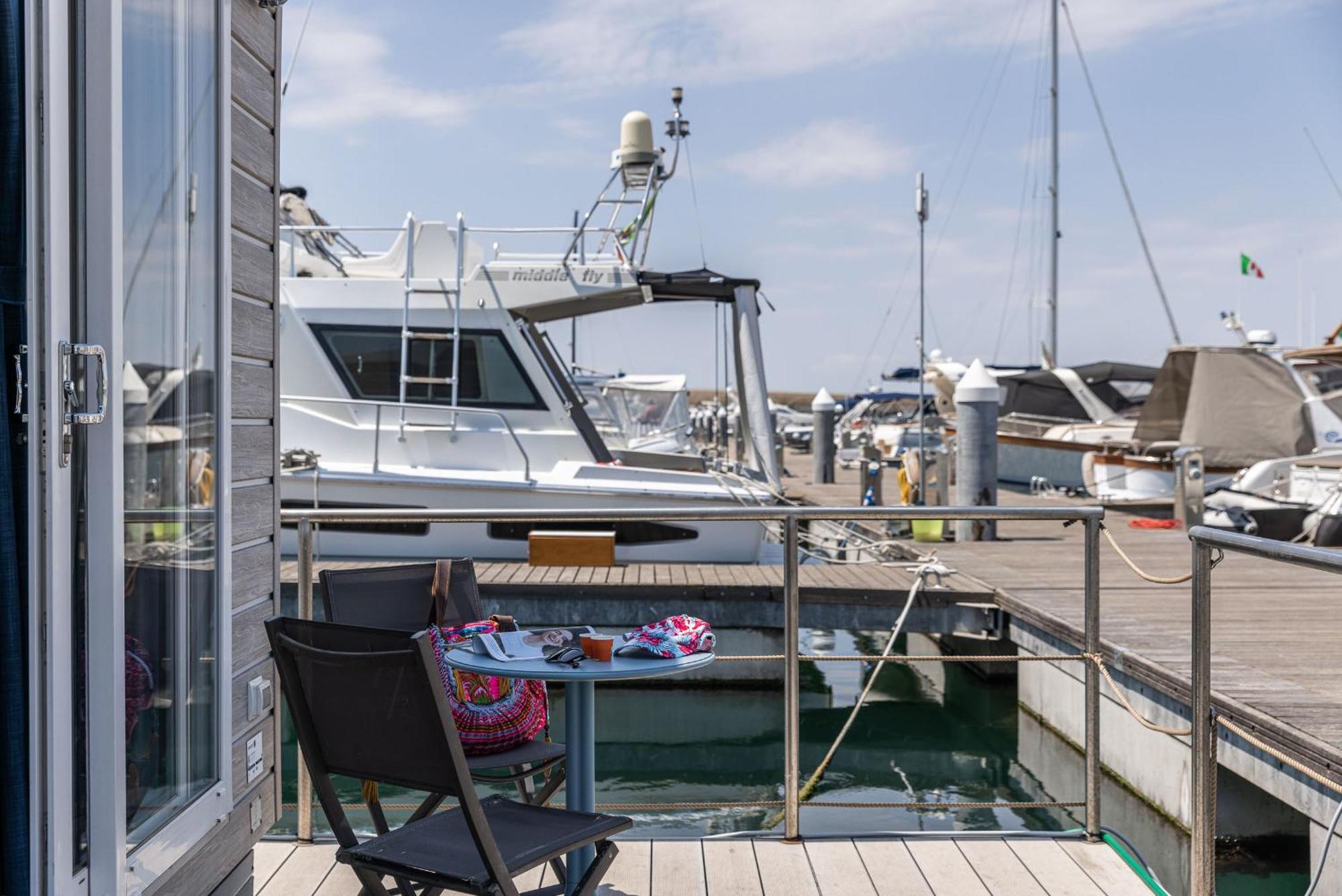 Marina Del Gargano Houseboat Hotel Manfredonia Eksteriør billede